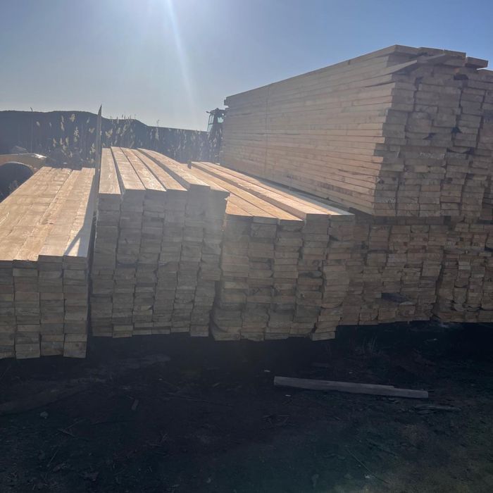 Доска обрезная пиломатериал Лесоматериал