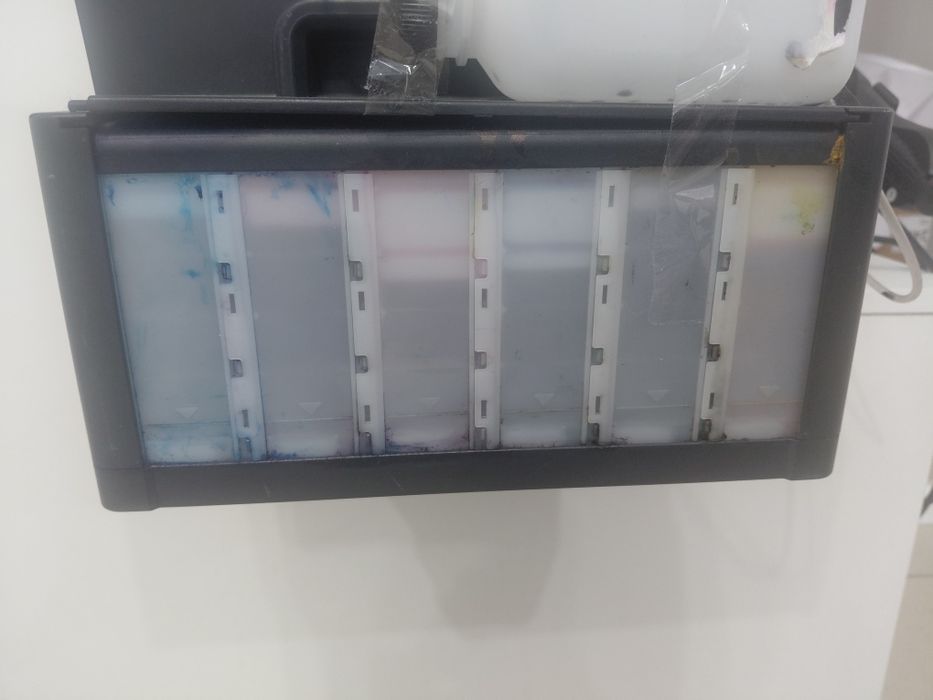 Продам принтер цветной Epson l1800 А3/А3+