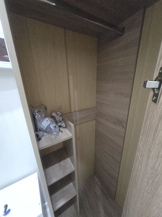 Угловой шкаф в прихожую