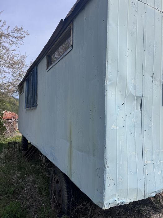 Фургон на колела