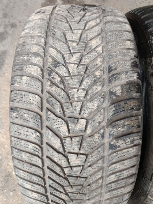 Зимни гуми -2022г.-21цола-275/35-1бр.-100лв." HANKOOK"