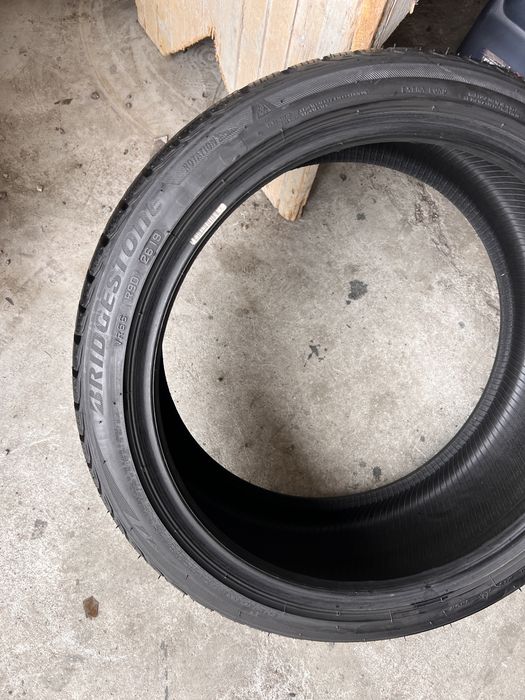 4 anvelope iarna ca NOI 215/40/18 , Bridgestone , 7.5-7.9 mm