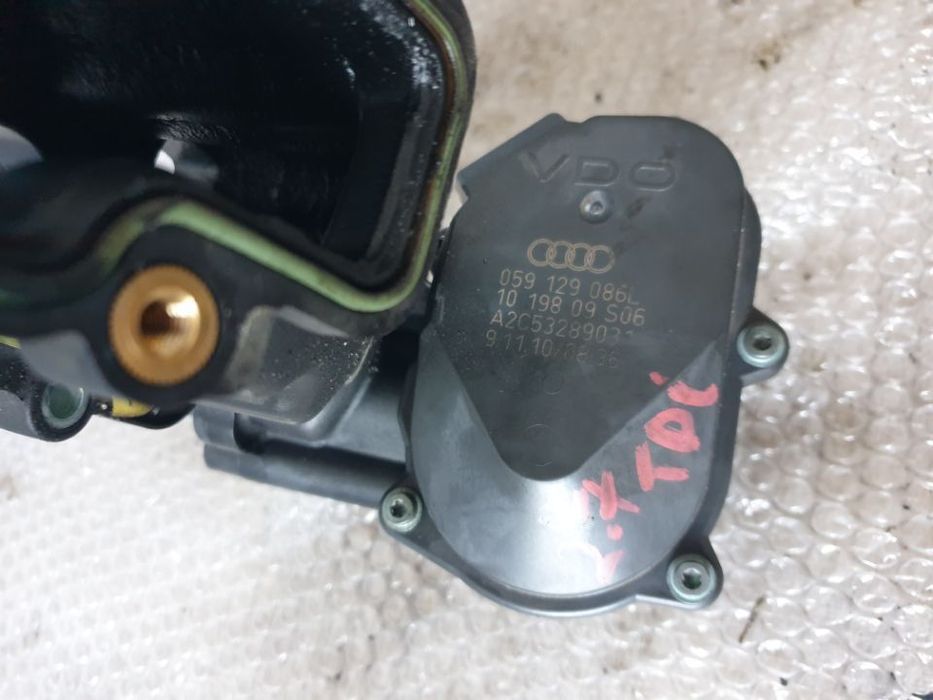galerie admisie cu clapete si motoras audi a4 b8 2.7 tdi cgk 059129086l z059129711ch