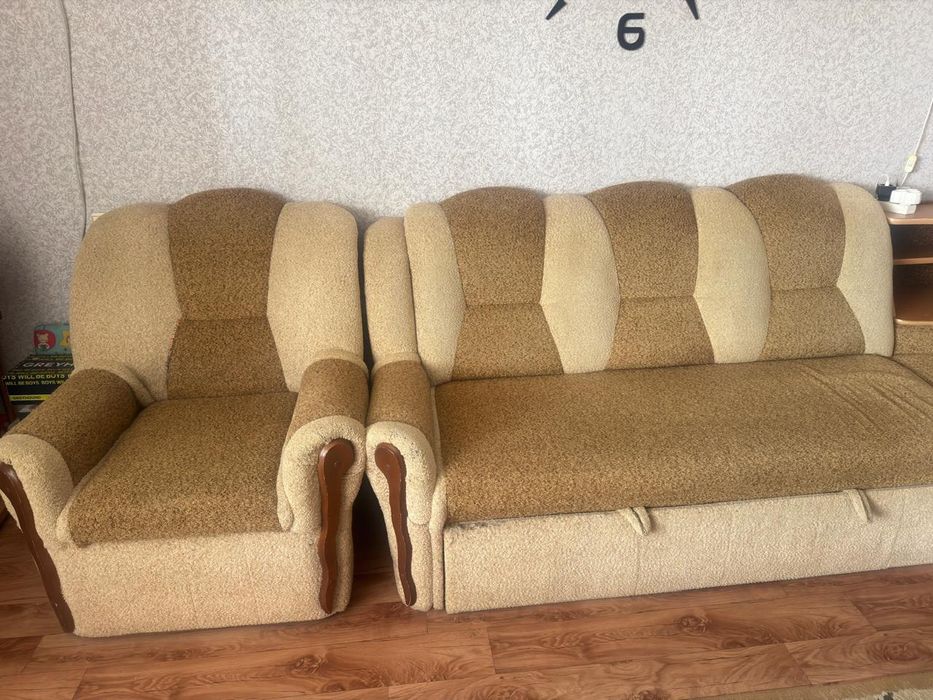Продам диван б/у