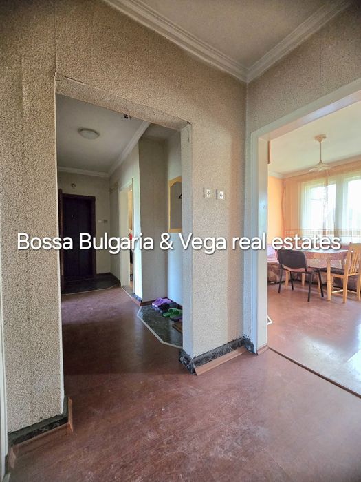 Продава се Четиристаен апартамент в Горна Оряховица - 94 кв.м за 1128 €/кв.м - Снимка #7