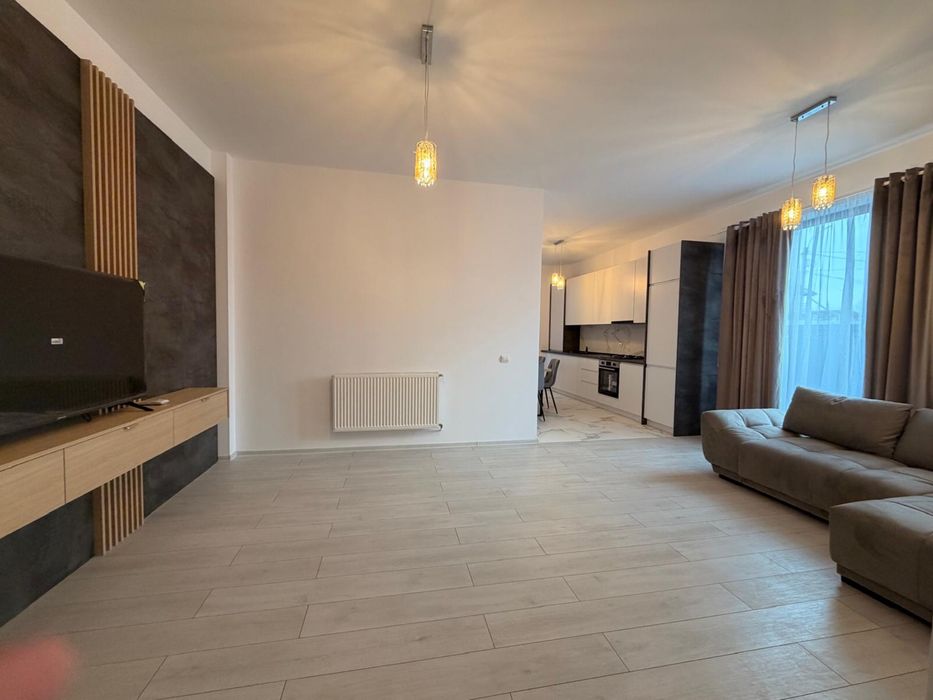 Apartament 80 mp cu doua camere de inchiriat