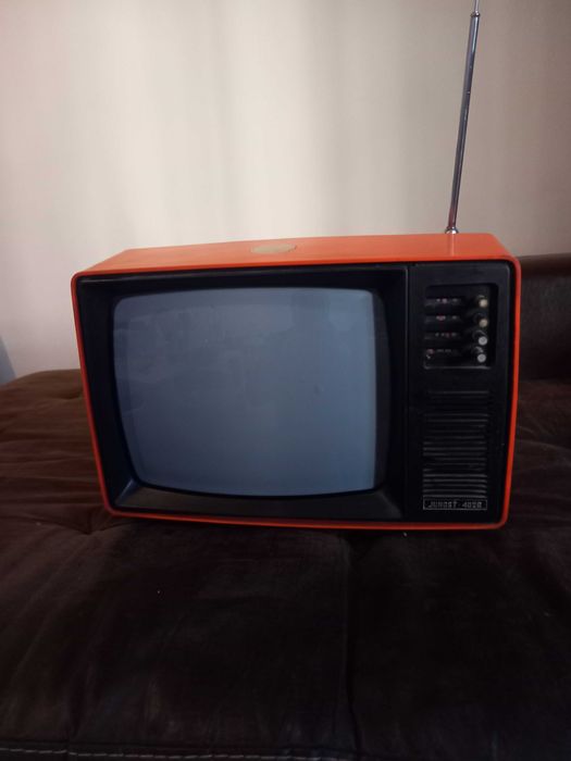 телевизор Юност 402 ВС