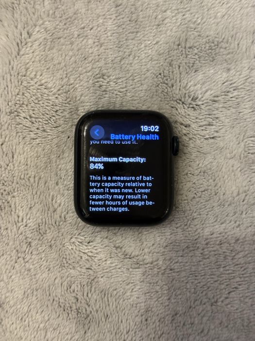 Apple Watch SE 2 44mm 84% Батерия