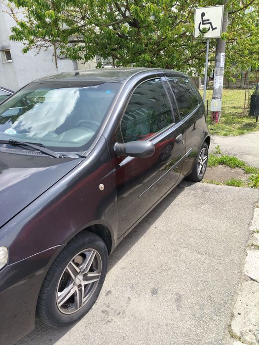 Vând Fiat Punto 1.2 benzina 2005