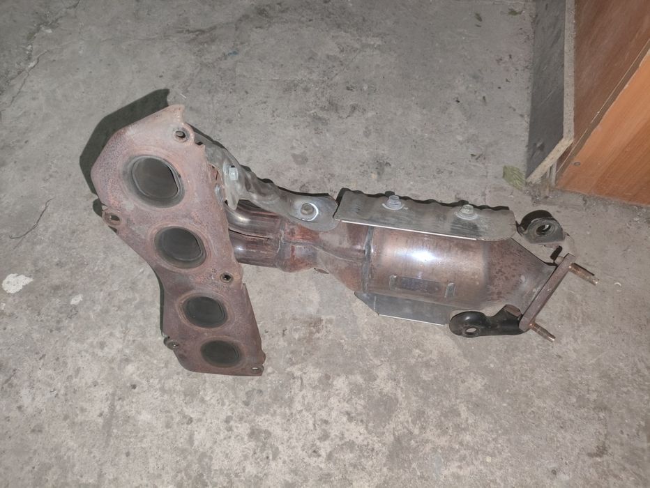 Продам коллектор от Камри 45