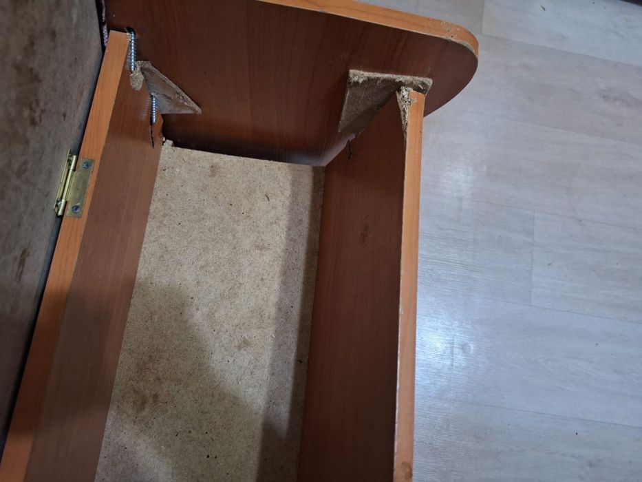 Продам кухоный угловой диван