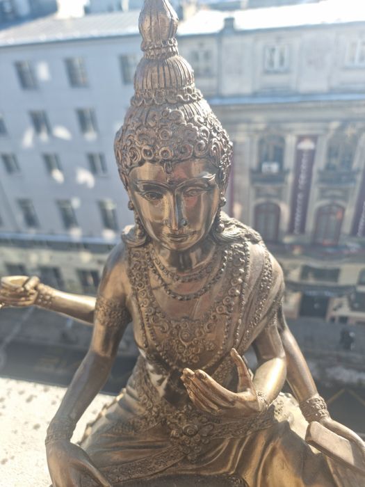 Statueta din bronz masiv  reprezentand zeiței Saraswati