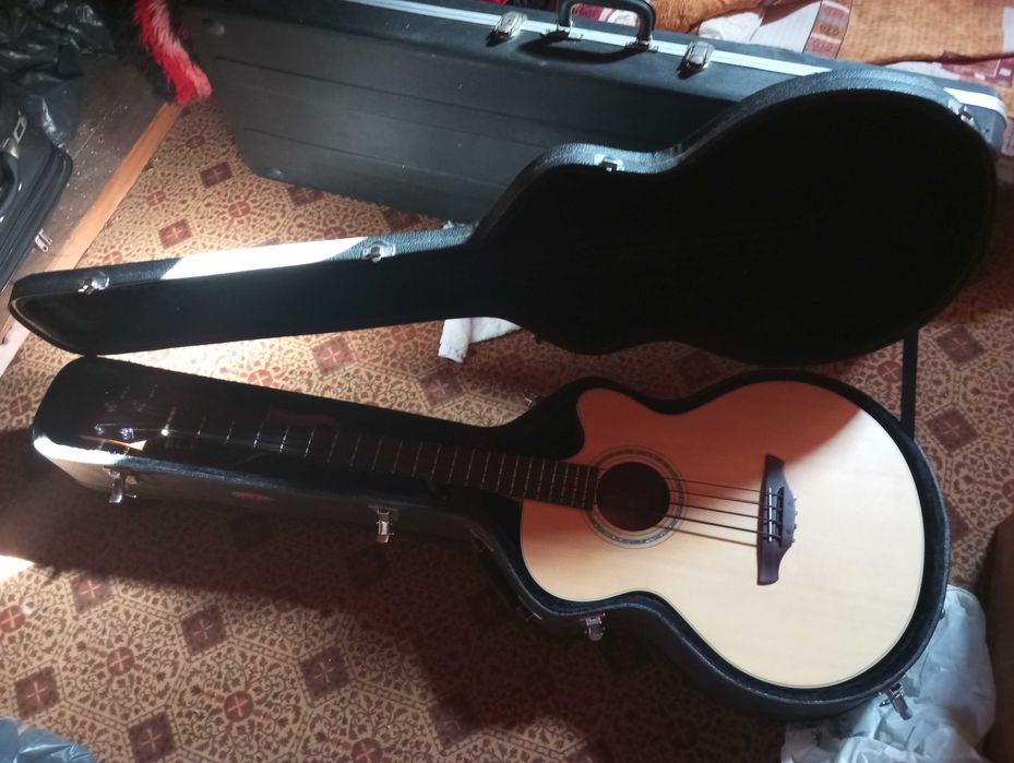 ЕлектроАкустична Бас Китара Такамини Джъмбо