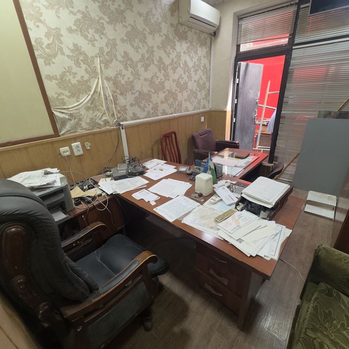 Ofis uchun mebel