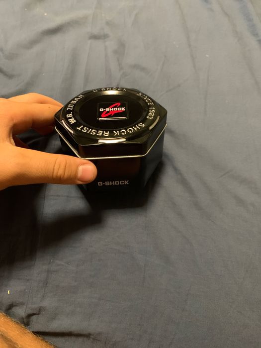 Часовник G-SHOCK GA-110 с кутия