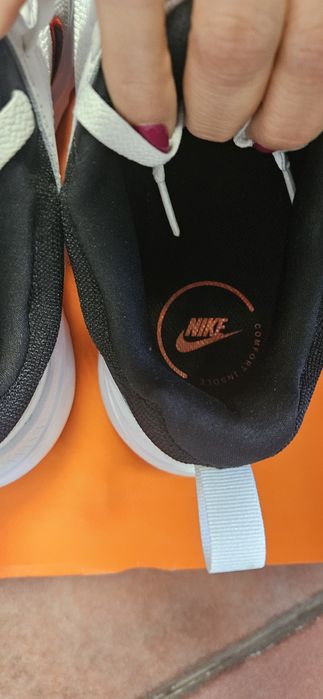 Маратонки Nike, номер 41