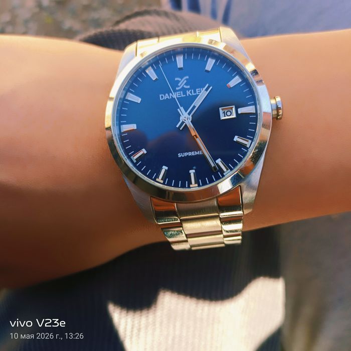 Продается часы Daniel Klein