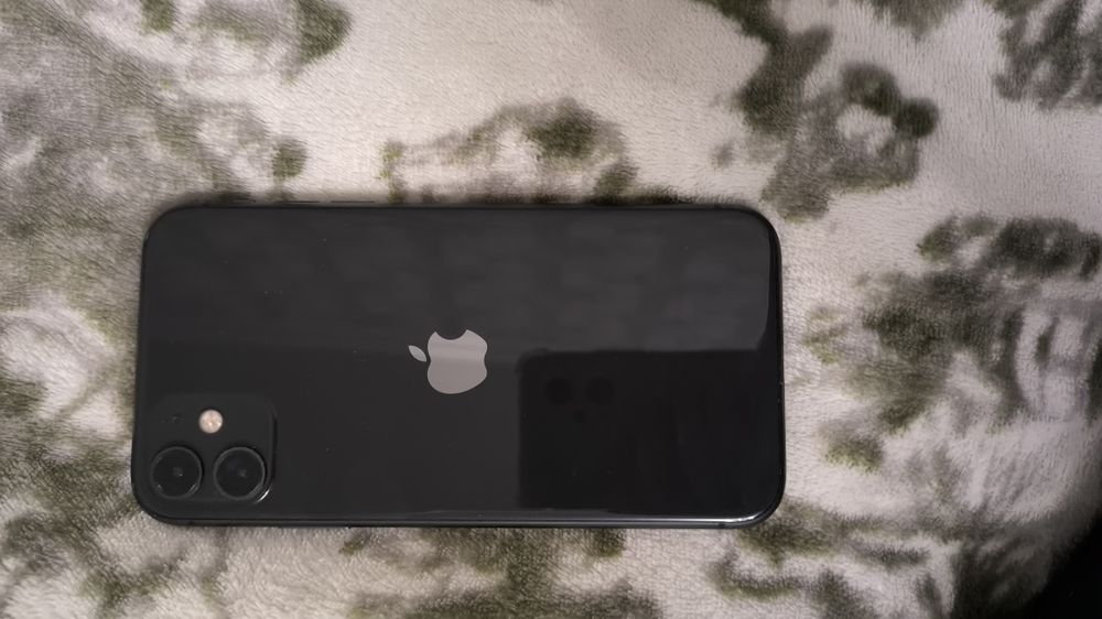 iPhone 11 торг уместен