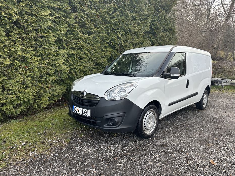 Vand Opel Combo 1,3 diesel an fabricatie 2016 aer conditionat