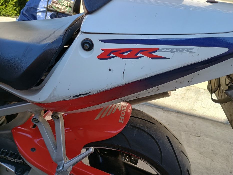 Vând Honda CBR 929 RR SC 44