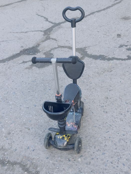 Продам самокат детский