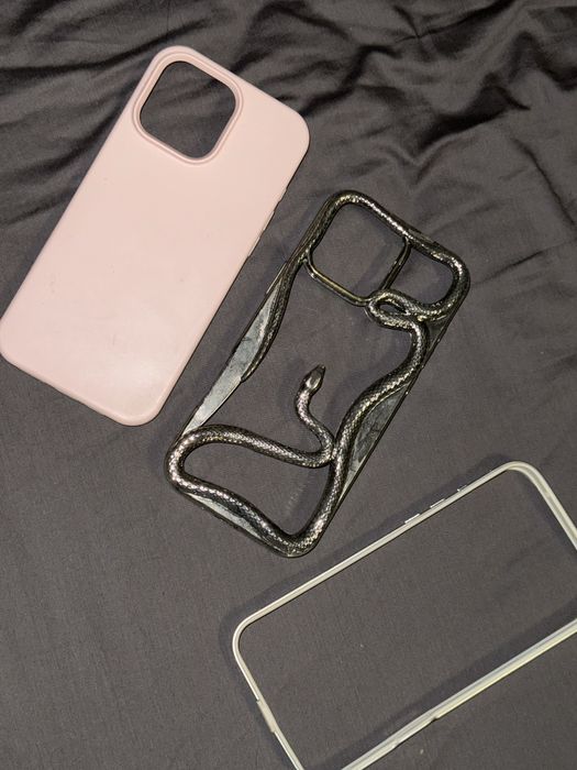 3 huse pentru iphone 16 Pro Max