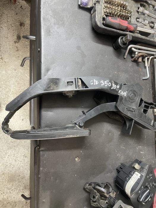 Педал на газ Потенциометър за Mercedes CLK350 W209