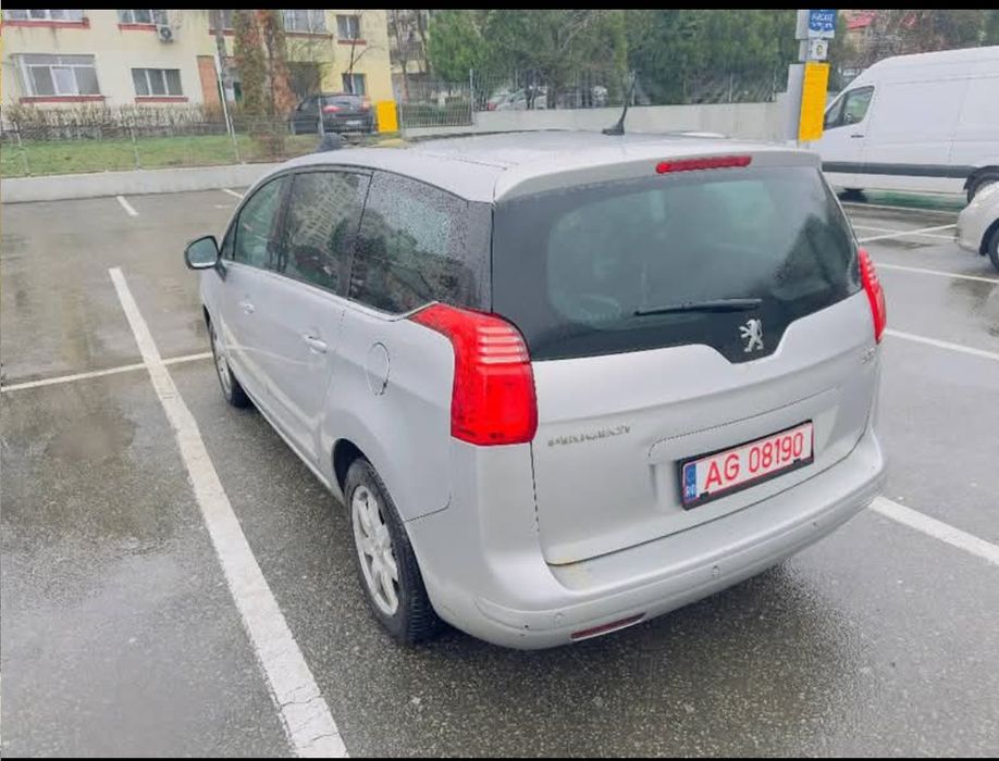 PEUGEOT 5008 2010 — imagine 4