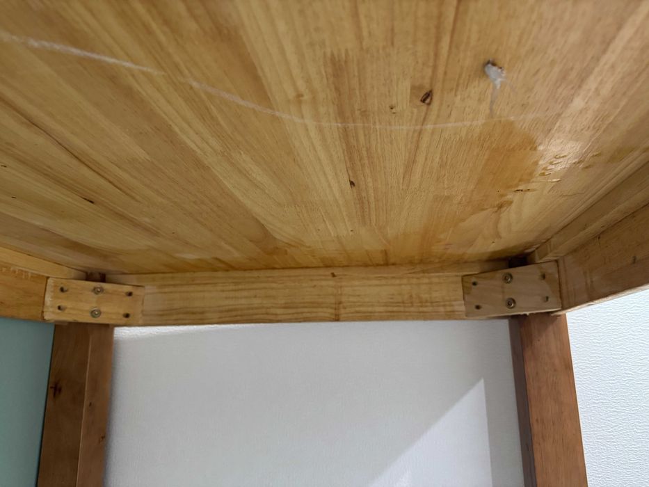 Стол кухонный деревянный 135х85