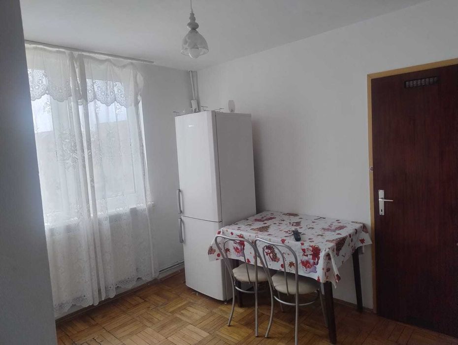 Vând garsonieră în Deva, et 2, zona Dacia