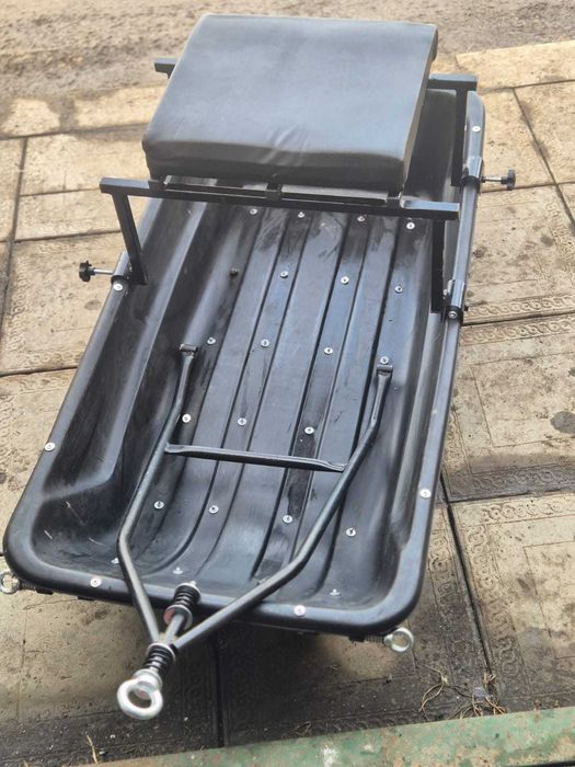 Продам мотобуксировщик (мотособака) с санями