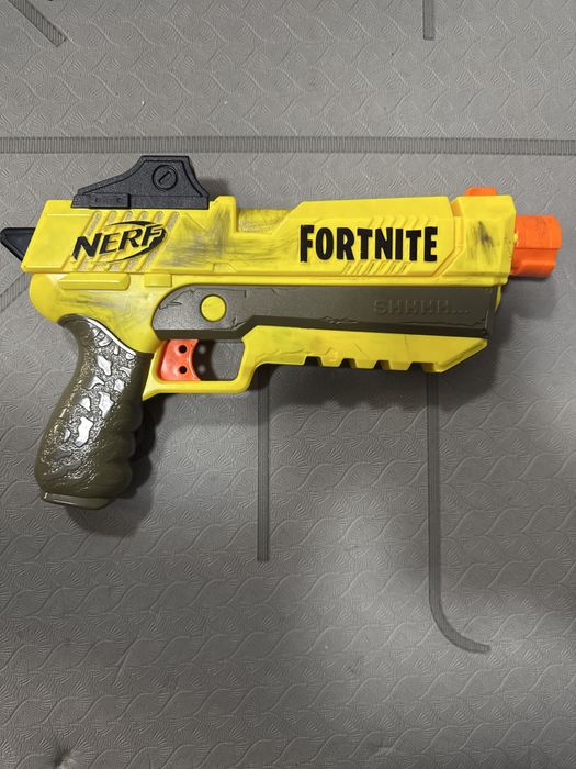 Nerf Fortnite пистолет