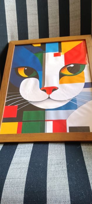 Шикозен Абстрактен Платнен Постер с Котка в Каре - С Рамка, Цветен Гео