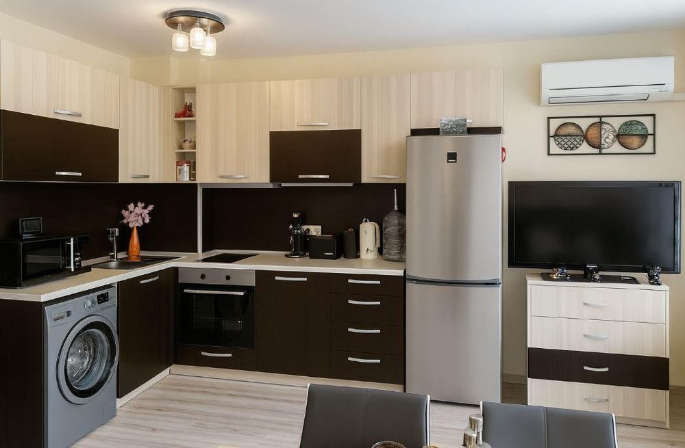 Дава се под наем Двустаен апартамент в Варна, Цветен квартал - 62 кв.м за 430 € - Снимка #1