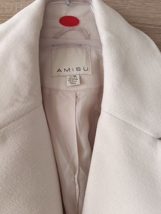 Дамско палто AMISU