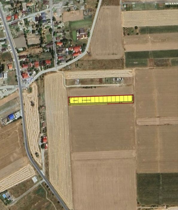 Vand loturi teren intravilan la intrare in Corbu