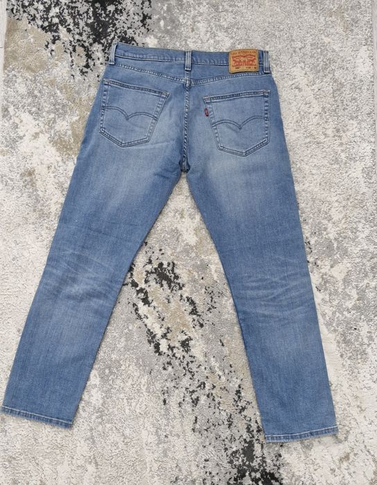 Blugi levi's W32 L30
