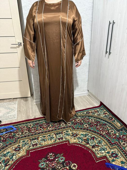 Ұзын көйлек абайкасымен сатылады, ремень, шарф бар