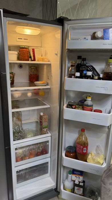 Холодильник с морозильником вместе