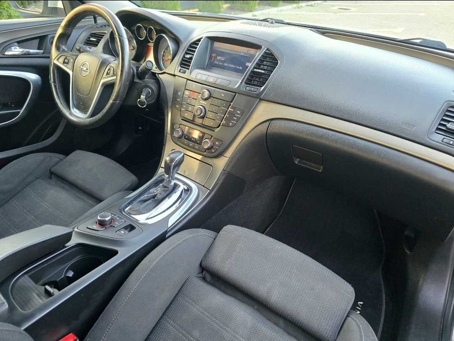 Opel Insignia 2.0d Automat 2009