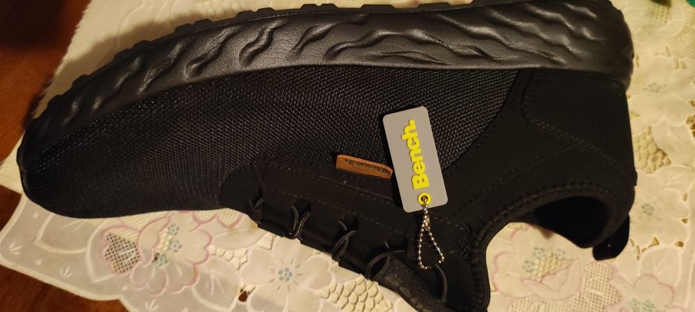 Кроссовки Bench 46