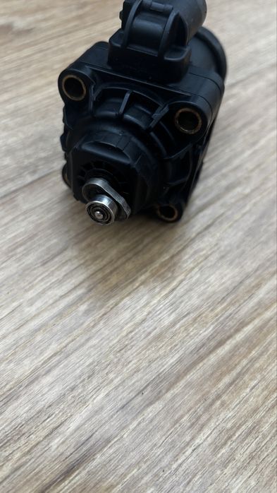 Egr volvo xc60 motor 2.4 diesel Pierburg 5.05906.03