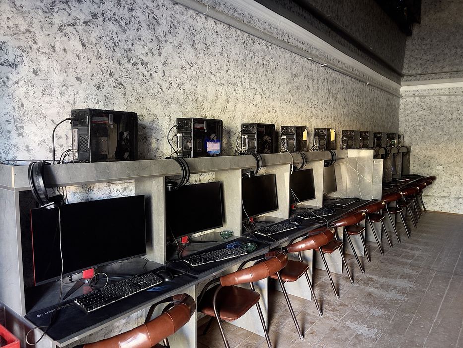 Kampyuterlar va sonylar (tayyor biznes) sotiladi