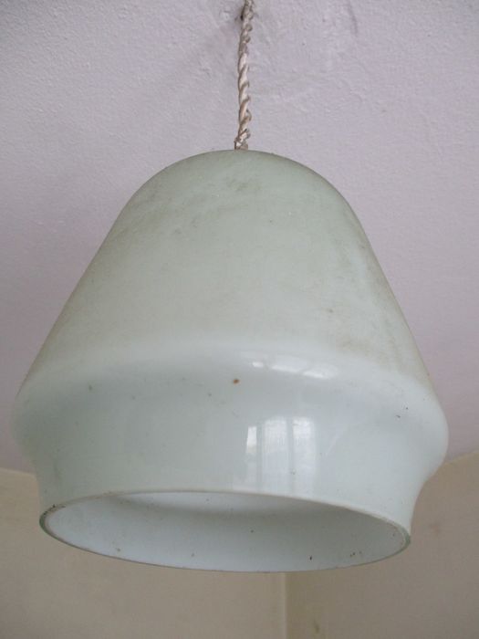 Полилеи, абажури, плафони и водонепроницаема лампа  винтидж   запазени