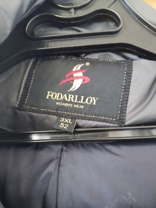 Продаю куртку женскую