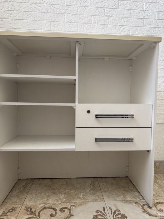 Продается кассовая стойка ресепшн