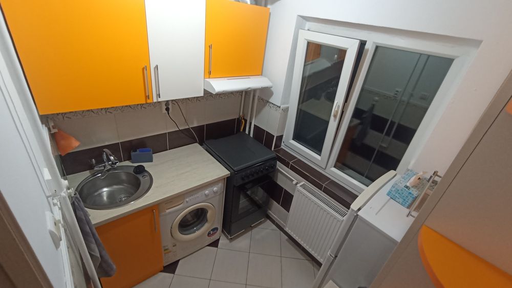 Proprietar inchiriez apartament cu  1 camera Complex Studentesc-Stadion, str Bradul