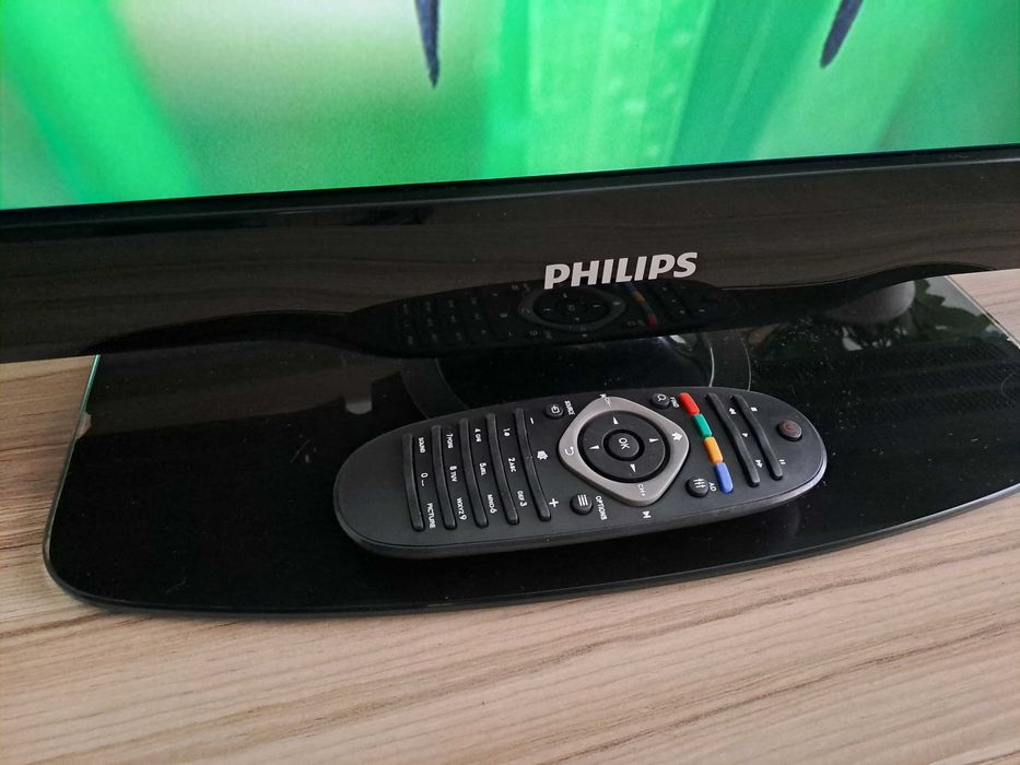 Телевизор Philips Full HD 32 inch