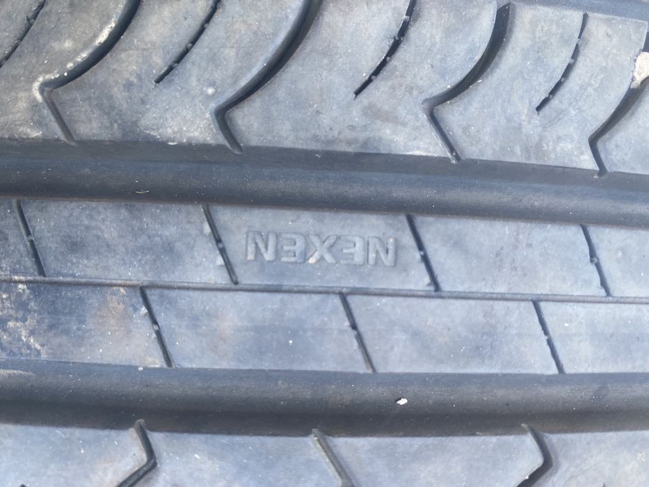 Nexen 215/60/17