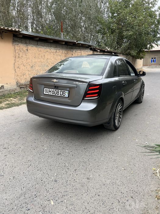 Lasetti gentra 2015 3 pozitsya